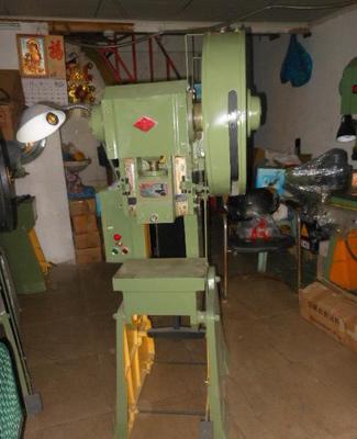 【批發(fā)零售沖床 J23-6.3T開式可傾壓力機(jī)/普通沖床】?jī)r(jià)格_廠家_圖片 -